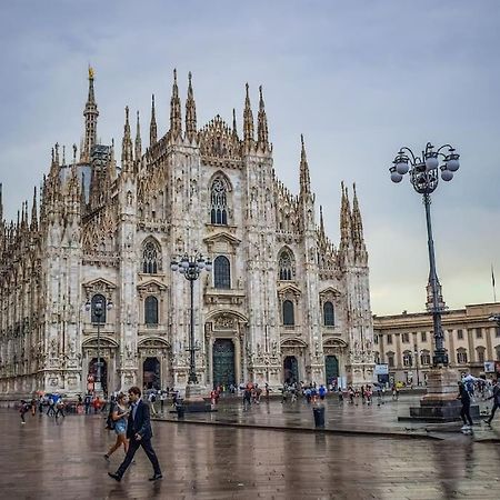 Moscova-Duomo Loft Wifi, Netflix & Design Apartment Milan Luaran gambar